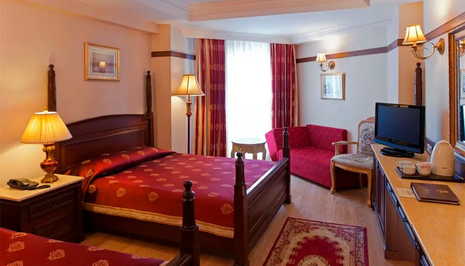 هتل دلفین پالاس آنتالیا